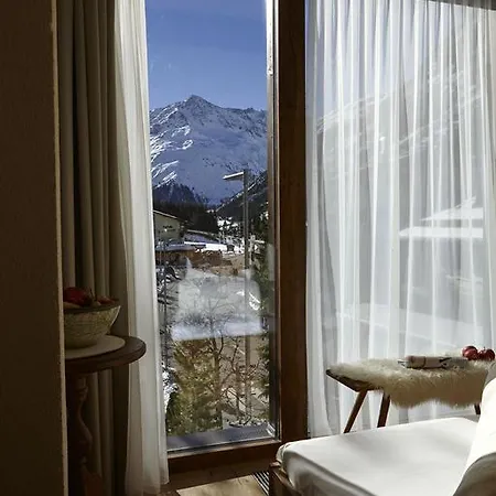 Bei Max - Kirchenwirt Sankt Leonhard im Pitztal