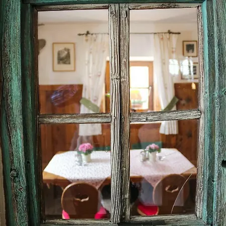 Bei Max - Garni Kirchenwirt Sankt Leonhard im Pitztal