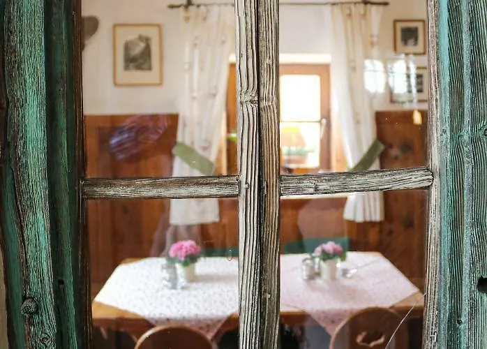 Bei Max - Garni Kirchenwirt Sankt Leonhard im Pitztal