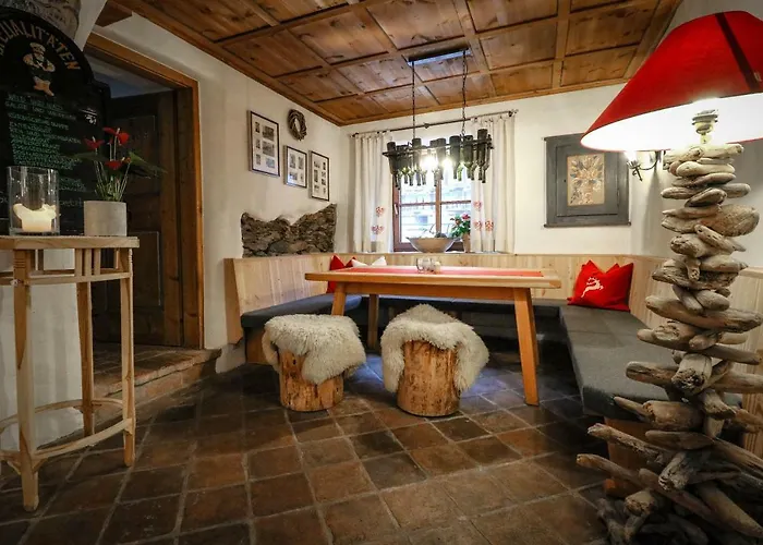 Bei Max - Garni Kirchenwirt Sankt Leonhard im Pitztal