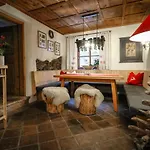 Bei Max - Garni Kirchenwirt Sankt Leonhard im Pitztal