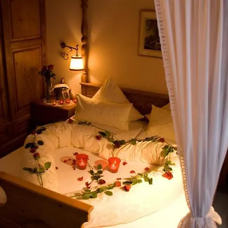 Bei Max - Garni Kirchenwirt 3* Sankt Leonhard im Pitztal