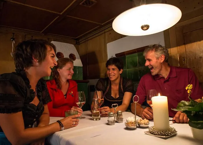 Bei Max - Garni Kirchenwirt 3* Sankt Leonhard im Pitztal